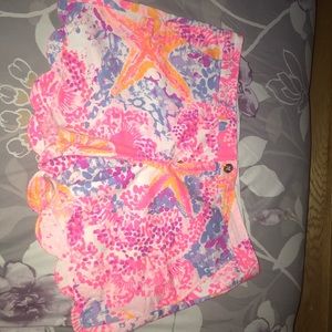 Lilly Pulitzer buttercup short 5”